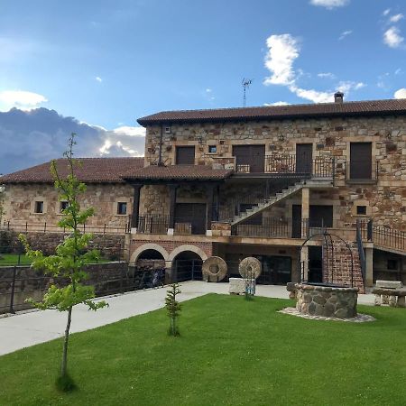 Apartamentos La Fabrica Villaluenga de la Vega 外观 照片